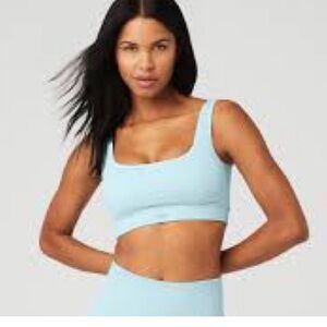 Alo Yoga chalk blue seamless cableknit bra  euc